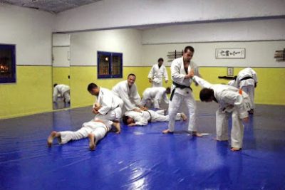 Realiza tu entrenamiento de Muay Thai en el gimnasio Budo Shin Escola d&apos-Arts Marcials Tradicionals Tarragona