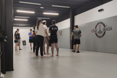 Realiza tu entrenamiento de Muay Thai en el gimnasio Krav Maga Les Corts
