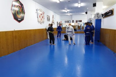 Realiza tu entrenamiento de Muay Thai en el gimnasio Academia de Artes Marciales Mutxamel