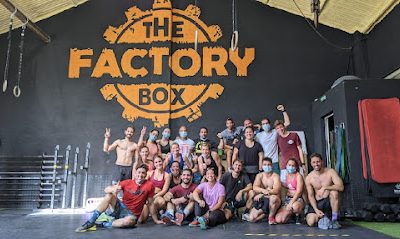Realiza tu entrenamiento de Muay Thai en el gimnasio The Factory Box