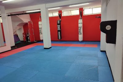 Realiza tu entrenamiento de Muay Thai en el gimnasio Boxeo El Rayo - Carabanchel Ⅱ