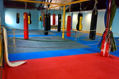 Realiza tu entrenamiento de Muay Thai en el gimnasio Gimnasio Sport Elite
