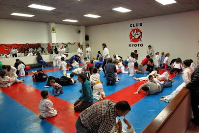 Realiza tu entrenamiento de Muay Thai en el gimnasio Club Kyoto