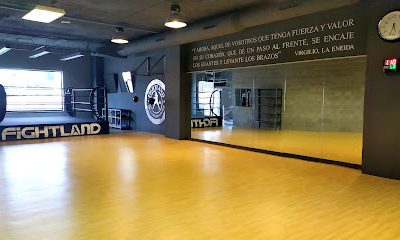 Entrena Muay Thai en el gimnasio FIGHTLAND MADRID - LAS ROZAS
