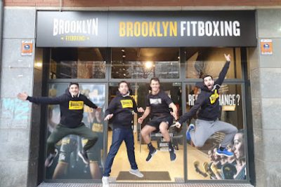 Entrena Muay Thai en el gimnasio Brooklyn Fitboxing HOSPITALET